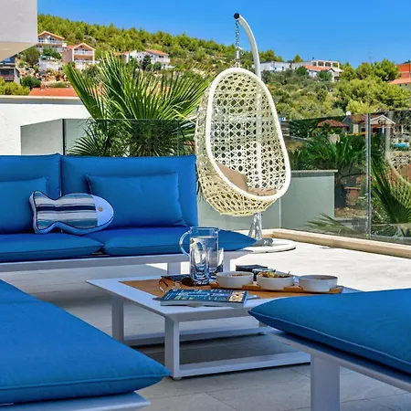 In With Kitchen بيت للعطل