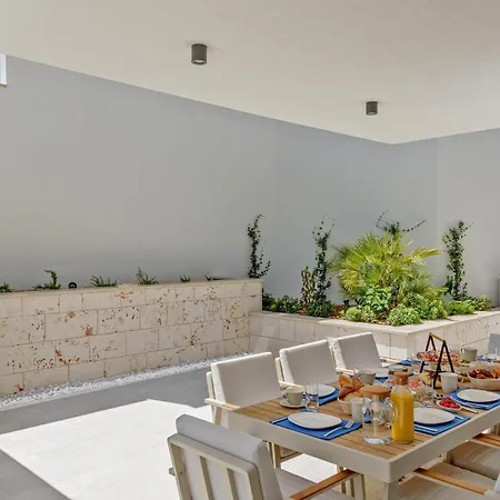 In With Kitchen بيت للعطل مارينا