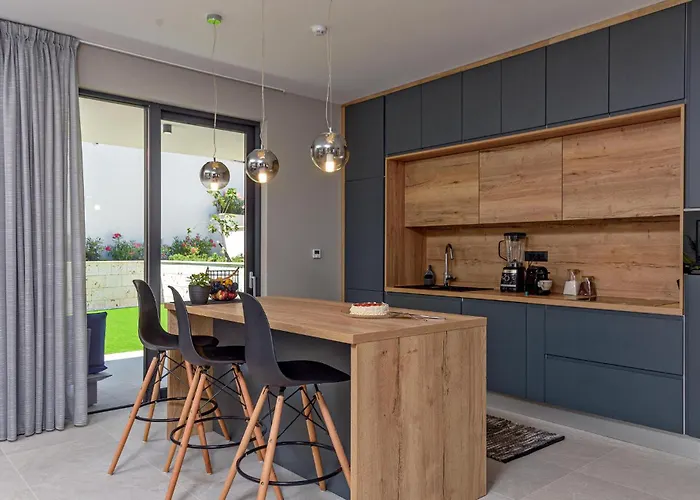 Feriehus In With Kitchen