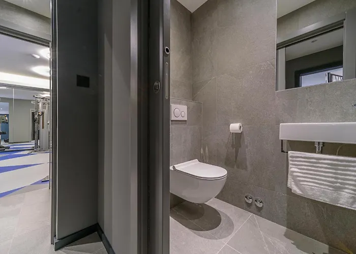 In With Kitchen Marina