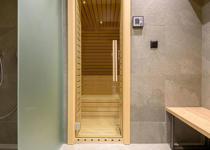 In With Kitchen * Marina