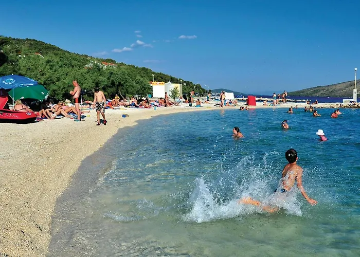 In With Kitchen * Marina