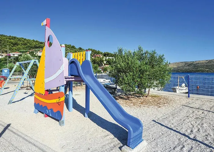 Feriehus In With Kitchen *